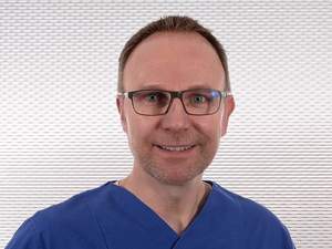Manfred Gövert, Leitung Anästhesiepflege im Maria-Josef-Hospital in Greven, Foto: Michael Dedeke, Münster