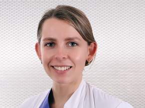 Theresa Beffart, Assistenzärztin in der Chirurgie im Maria-Josef-Hospital in Greven, Fotograf: Michael Dedeke, Münster