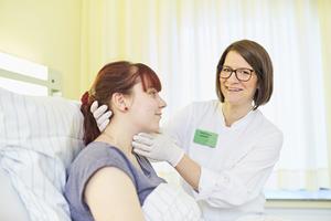 Schluckbeschwerden – Das Team von Logopädie Siepe untersucht und behandelt im Maria-Josef-Hospital Greven Schluckbeschwerden – Das Team von Logopädie Siepe untersucht und behandelt im Maria-Josef-Hospital Greven