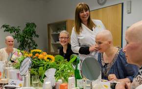Kosmetikseminar für Krebspatientinnen im Maria-Josef-Hospital Greven