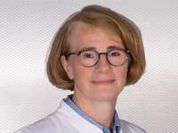 Dr. med. Lioba Essen, Chefärztin der Klinik für Innere Medizin im Maria-Josef-Hospital in Greven, Fotograf: Michael Johann Dedeke, Münster