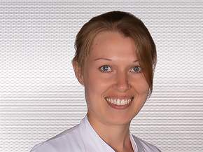 Dr. med. Vivi Esser, Assistenzärztin in der Frauenheilkunde im Maria-Josef-Hospital in Greven, Fotograf: Michael Johann Dedeke, Münster