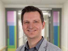 Matthias Apken, Pflegedirektor Maria-Josef-Hospital Greven, Fotograf: Michael Dedeke, Münster