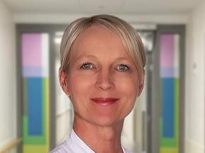 Dr. med. Vera Bramkamp, Fachärztin für Frauenheilkunde und Geburtshilfe im Maria-Josef-Hospital Greven, Fotograf: Michael Johann Dedeke, Münster Dr. med. Vera Bramkamp