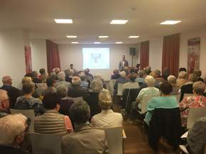 Die Abendvisite im Maria-Josef-Hospital ist stets gut besucht. Die Abendvisite im Maria-Josef-Hospital ist stets gut besucht.
