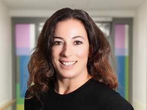 Anika Schloßhauer, Chefarztsekretariat Innere Medizin im Maria-Josef-Hospital Greven, Fotograf: Michael Dedeke, Münster Anika Schloßhauer, Chefarztsekretariat Innere Medizin im Maria-Josef-Hospital Greven, Fotograf: Michael Dedeke, Münster