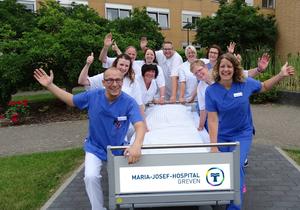 Die Praxisanleiter im Maria-Josef-Hospital freuen sich auf die Auszubildenen in der Pflege