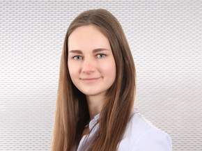 Lea Wohlgemuth, Assistentin der Pflegedirektion im Maria-Josef-Hospital Greven, Foto: Michael Johann Dedeke, Münster
