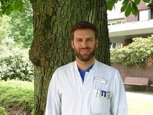 Dr. med. Johannes Ruhe, Assistenzarzt in der Allgemein- und Viszeralchirurgie im Maria-Josef-Hospital in Greven