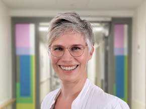Dr. med. Ines Varnhagen, Fachärztin im Brustzentrum im Maria-Josef-Hospital in Greven, Foto: Michael Dedeke, Münster Dr. med. Ines Varnhagen